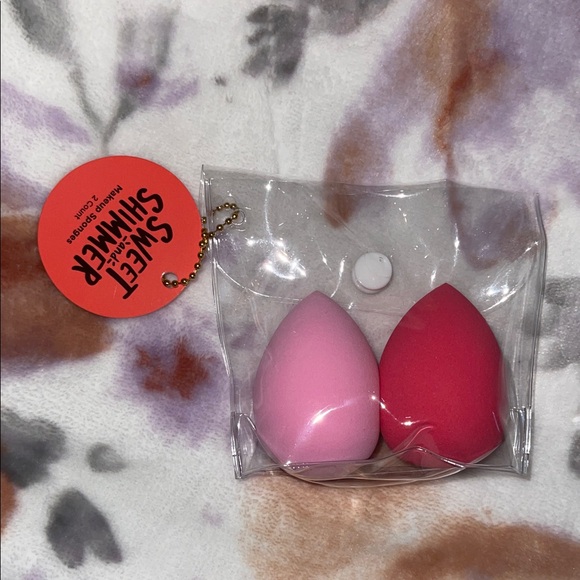 Ulta Beauty Sweet Shimmer Skincare Set - Pink and Red - Picture 3 of 4